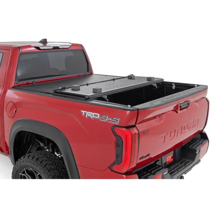 Hard tonneau cover tri-fold niski profil Rough Country