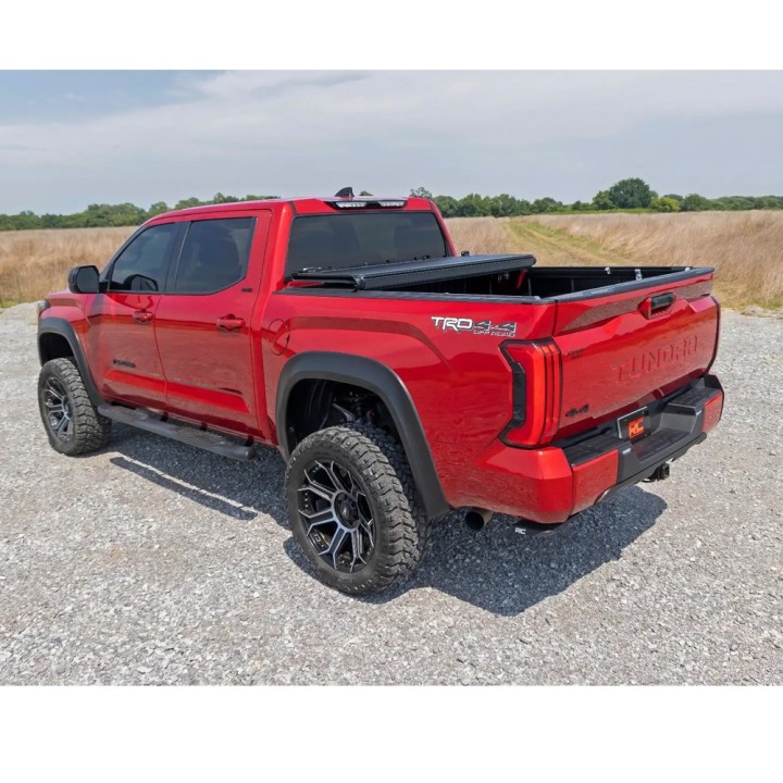 Hard tonneau cover tri-fold niski profil Rough Country