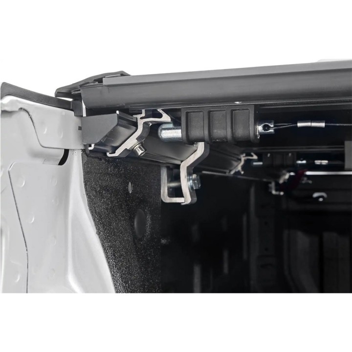 Twarda pokrywa paki tri-fold niski profil Rough Country