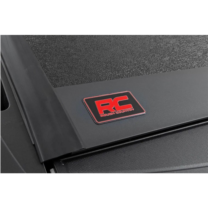Twarda pokrywa paki tri-fold niski profil Rough Country