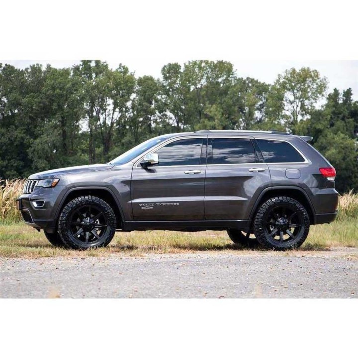 Zestaw zawieszenia Rough Country Lift 2,5" | Szekla4x4