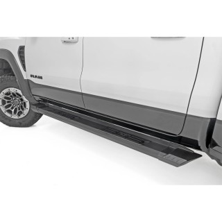 Progi, stopnie boczne Rough Country do RAM 1500 DT