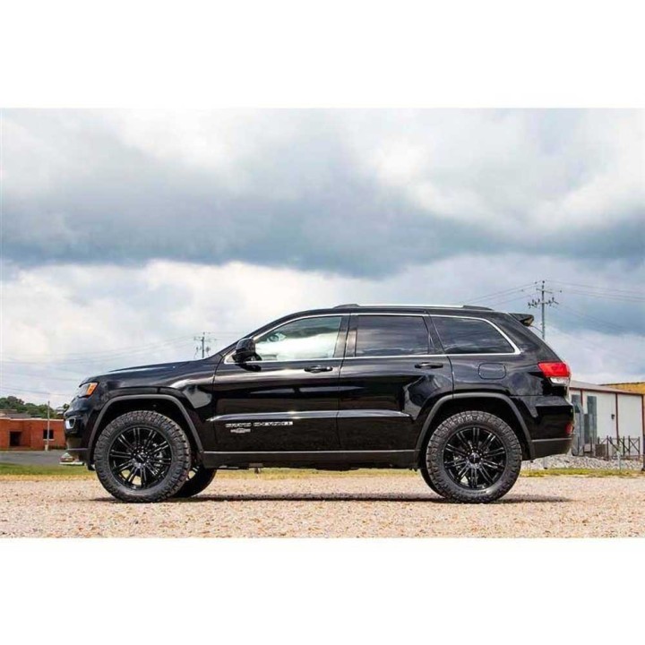 Zestaw zawieszenia Rough Country Lift 2,5" | Szekla4x4