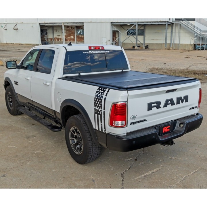 Hard tonneau cover tri-fold niski profil Rough Country
