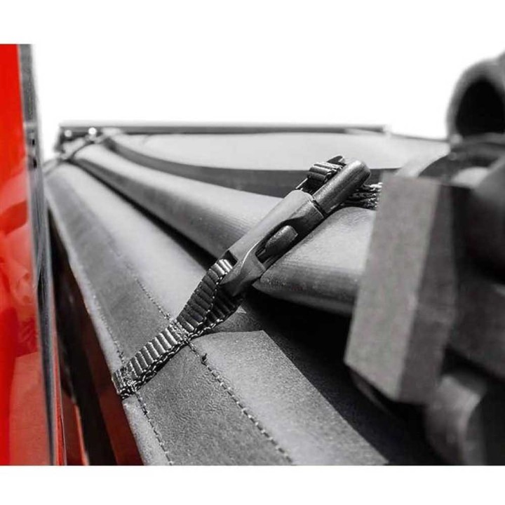 Miękka pokrywa paki tri-fold Rough Country | Szekla4x4