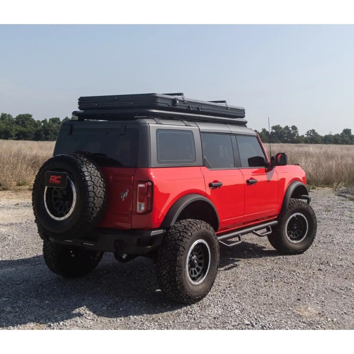 Progi, stopnie boczne do New Bronco 4 Drzwi | Szekla4x4