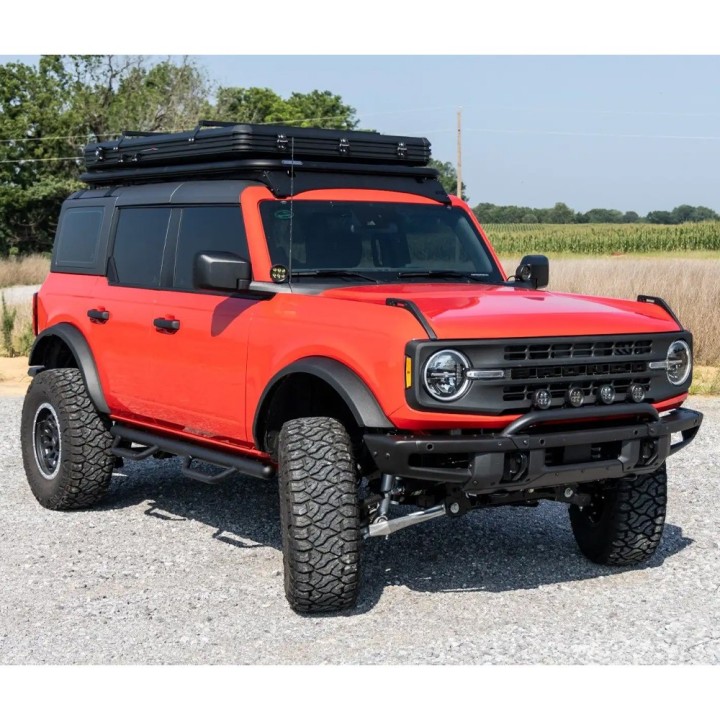 Progi, stopnie boczne do New Bronco 4 Drzwi | Szekla4x4