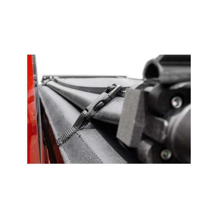 Miękka pokrywa paki tri-fold Rough Country | Szekla4x4