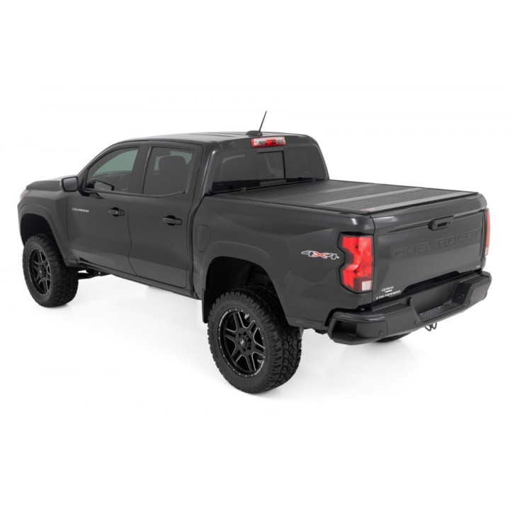 Twarda pokrywa paki tri-fold niski profil Rough Country