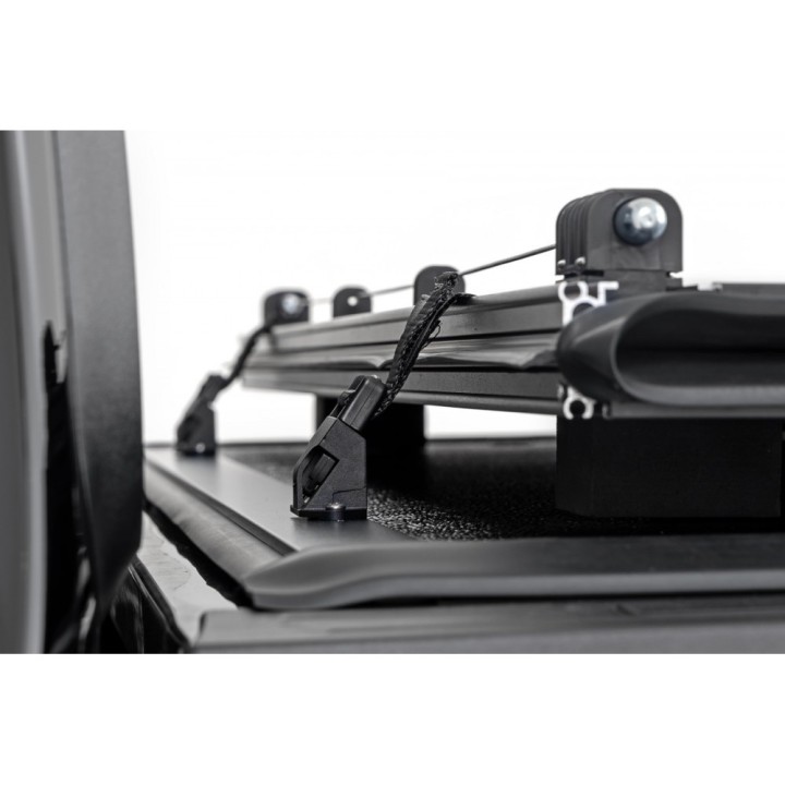 Twarda pokrywa paki tri-fold niski profil Rough Country