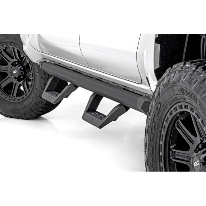Progi, stopnie boczne regulowane aluminiowe Rough Country