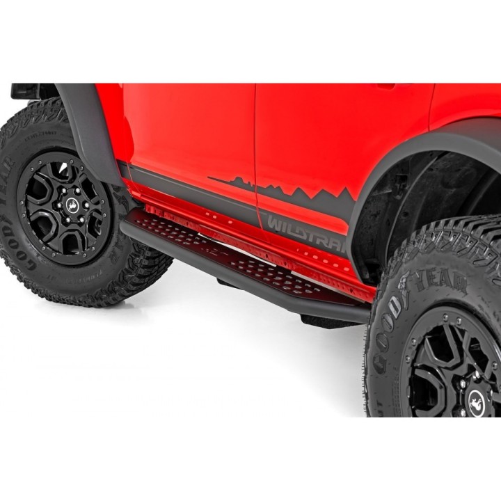 Progi, stopnie boczne do New Bronco 4 Drzwi | Szekla4x4