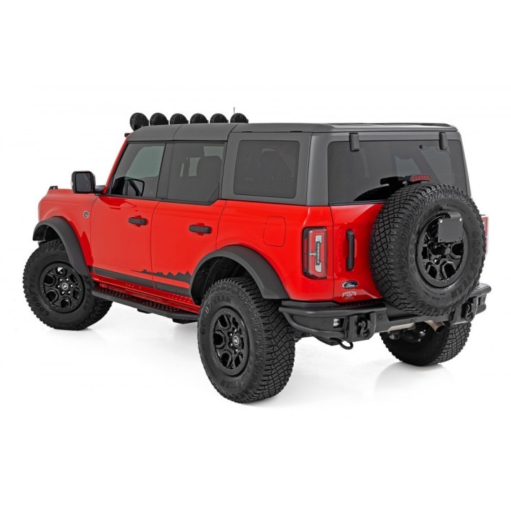 Progi, stopnie boczne do New Bronco 4 Drzwi | Szekla4x4