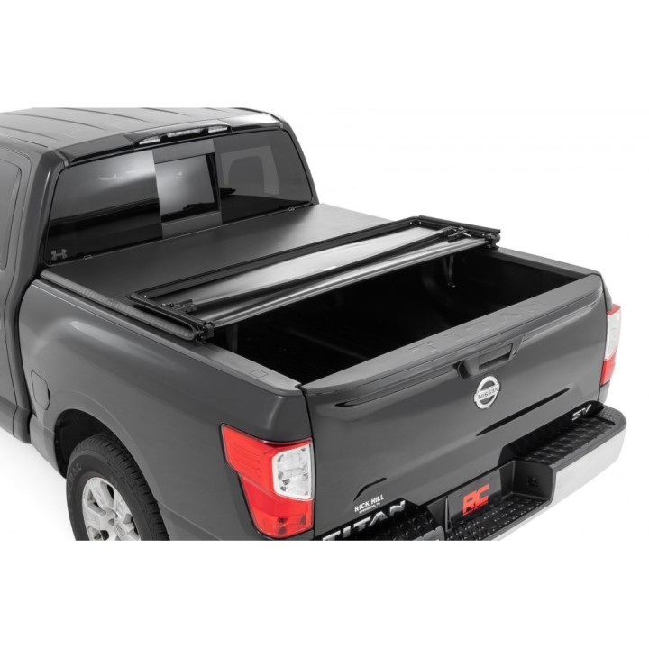 Miękka pokrywa paki tri-fold Rough Country | Szekla4x4