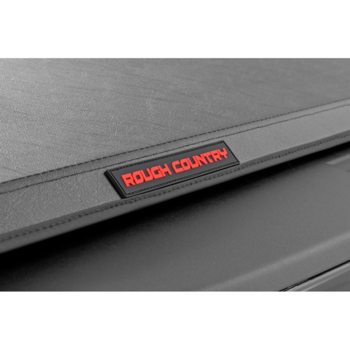 Miękka pokrywa paki tri-fold Rough Country | Szekla4x4