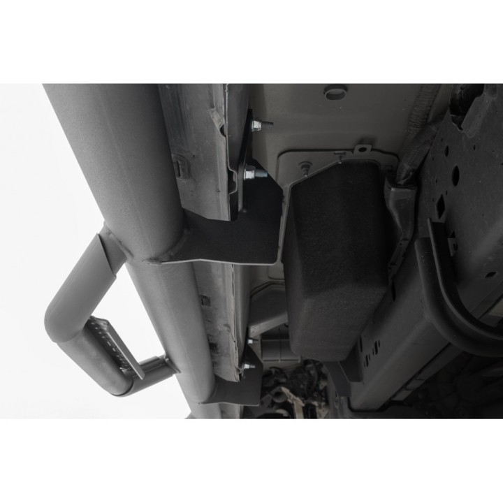 Progi, stopnie boczne Rough Country do RAM 1500 DT