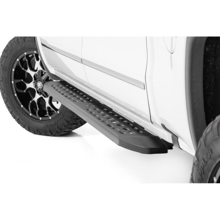 Progi, stopnie do Sierra 1500 | Szekla4x4, Warszawa