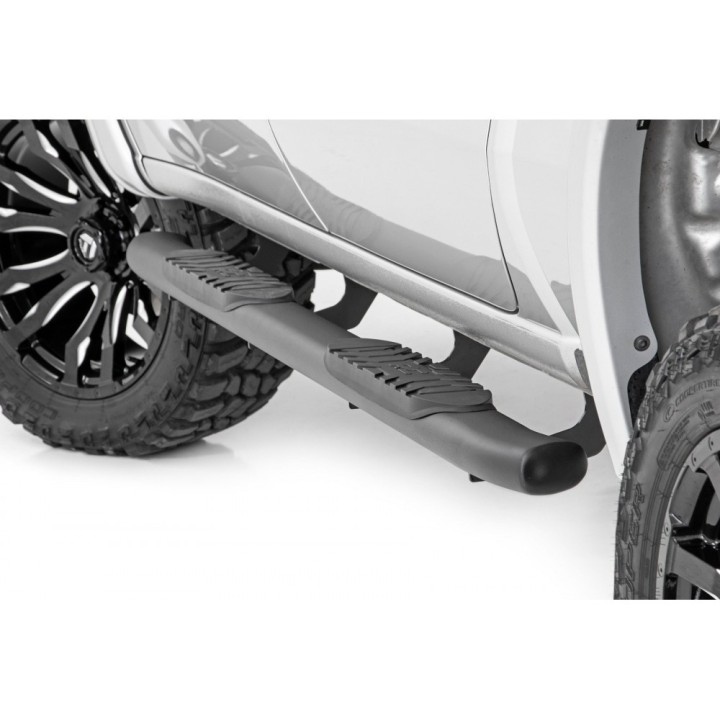 Progi, stopnie boczne czarne Rough Country | Szekla4x4