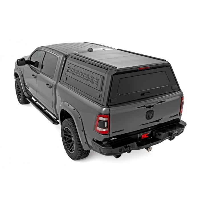 Progi, stopnie boczne Rough Country do RAM 1500 DT