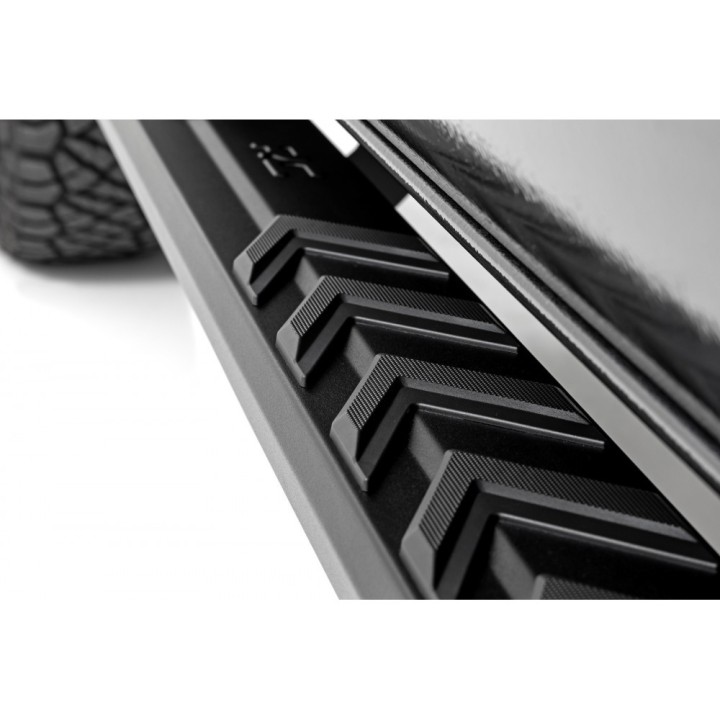 Rock sliders, steps boczne Rough Country | Szekla4x4