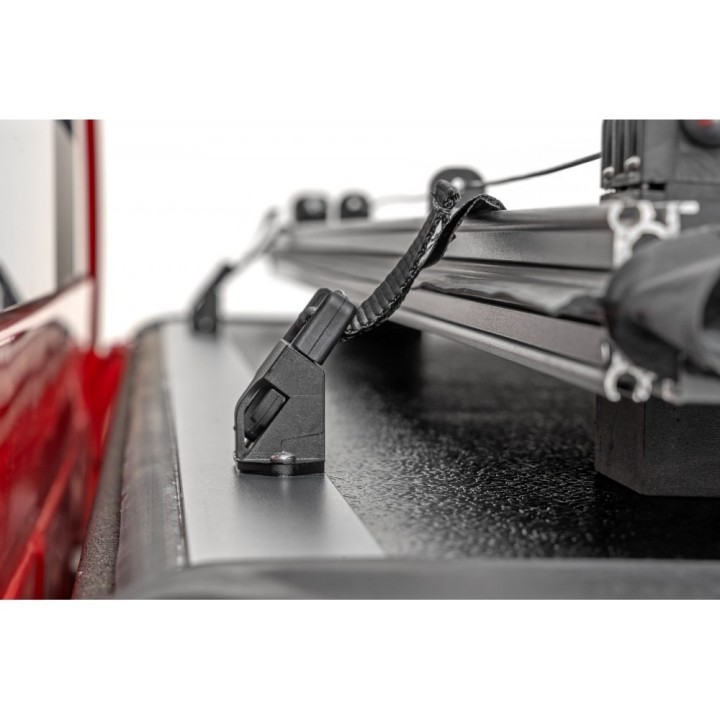 Hard tonneau cover tri-fold niski profil Rough Country