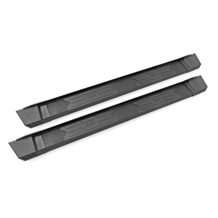 Progi, stopnie boczne aluminiowe Rough Country | Szekla4x4