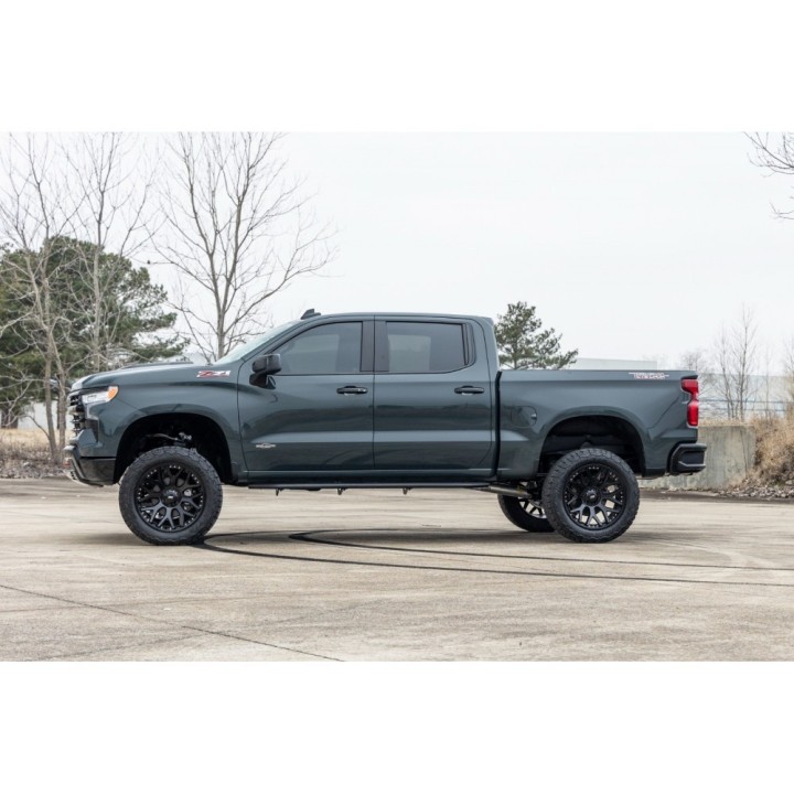 Zestaw zawieszenia Rough Country Lift 4" Diesel - ujęcie 5