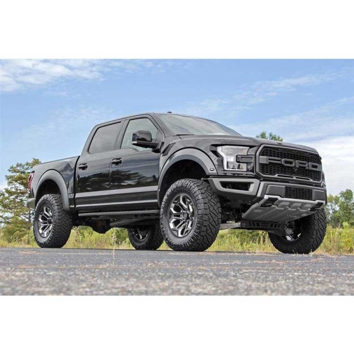 Zestaw zawieszenia Rough Country Lift 4,5" 17-18 - ujęcie 6