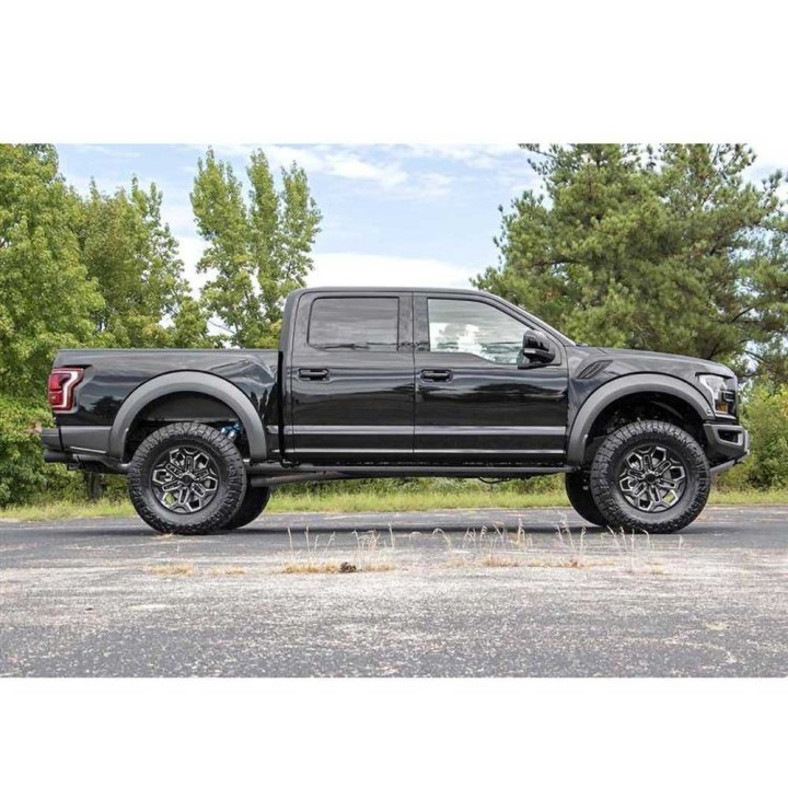 Zestaw zawieszenia Rough Country Lift 4,5" 17-18 - ujęcie 7