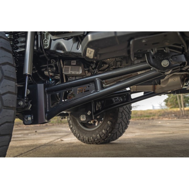 Zestaw zawieszenia Rough Country Lift 4,5" Diesel - ujęcie 4