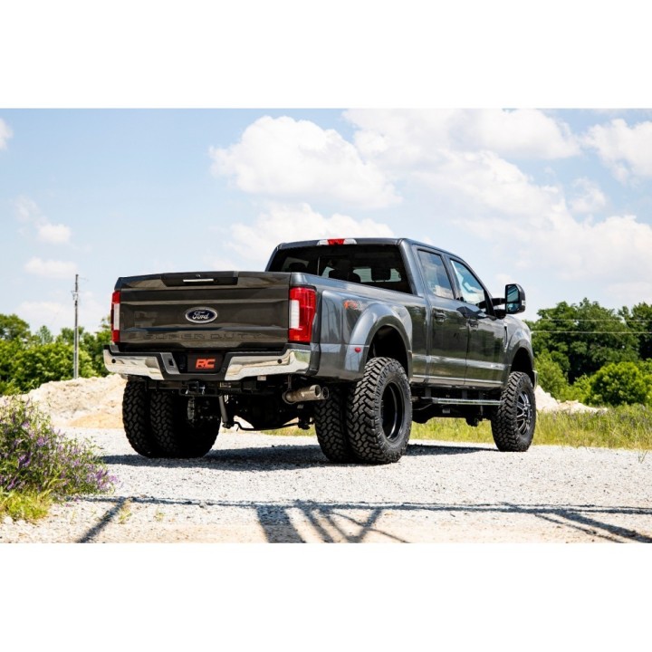 Zestaw zawieszenia Rough Country Lift 4,5" Diesel - ujęcie 3