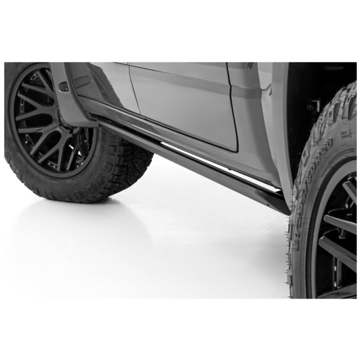 Progi elektryczne HT-Series Rough Country Quad Cab - ujęcie 2