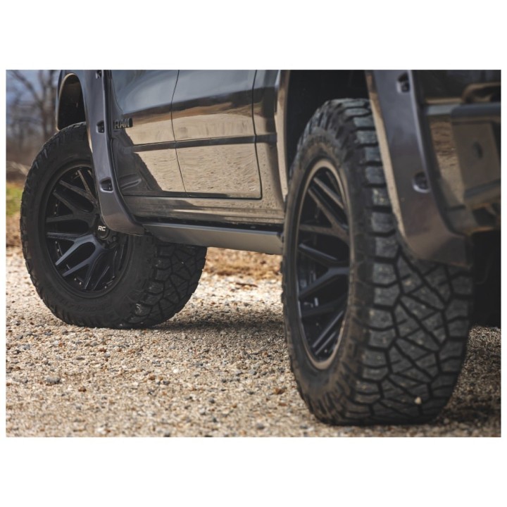 Progi elektryczne HT-Series Rough Country Crew Cab - ujęcie 11