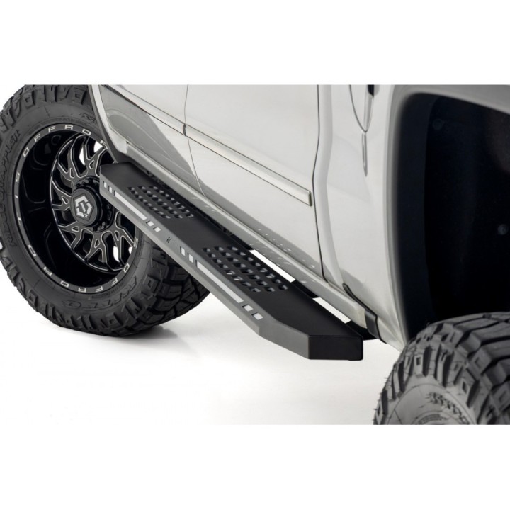 Progi, stopnie boczne Rough Country AC2 Crew Cab - ujęcie 4