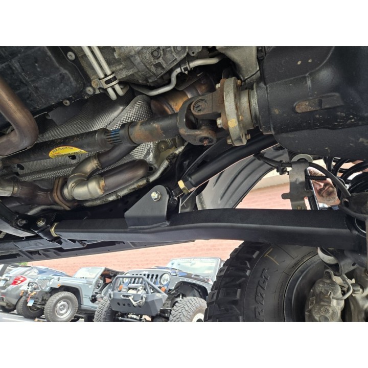 Zestaw zawieszenia Long Arm Overland+ Clayton Lift 2,5"