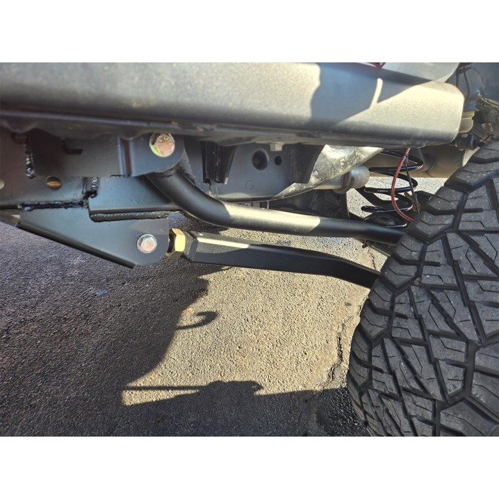 Zestaw zawieszenia Long Arm Overland+ Clayton Lift 2,5"