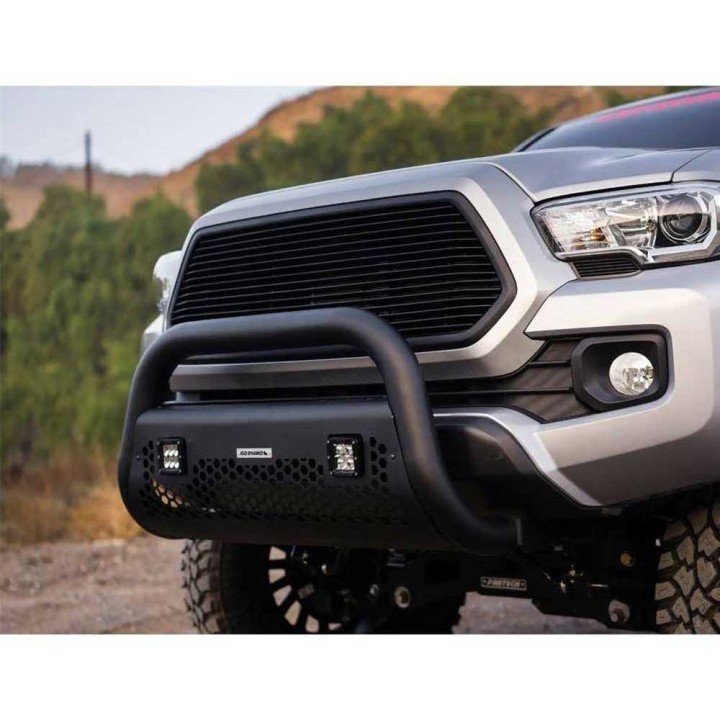 Bull bar z otworami na lampy LED cube Go Rhino | Szekla4x4