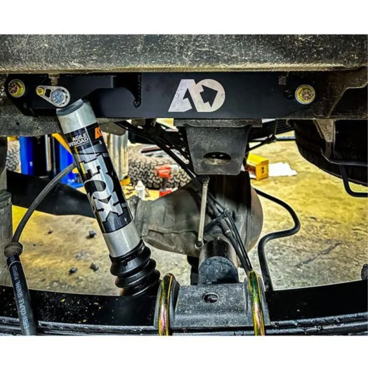 Wzmocniony komplet mocowań amortyzatorów tył czarny V2 Agile Offroad - ujęcie 2