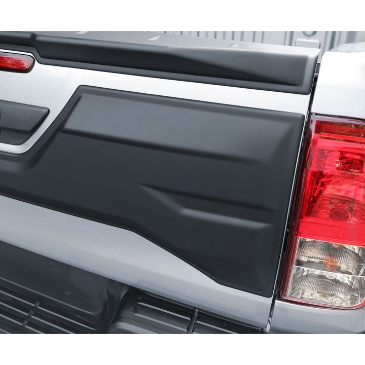 Osłona klapy bagażnika do Hilux Revo | Szekla4x4, Warszawa