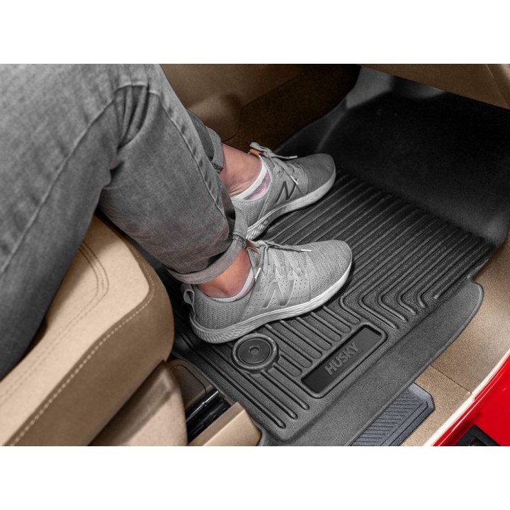 Front and rear Weatherbeater floor liners Husky Liners
