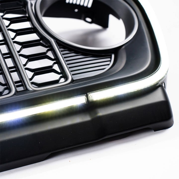 Grille with LED strip and camera opening OFD | Szekla4x4