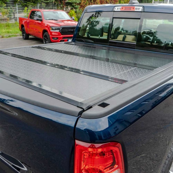 Twarda pokrywa paki tri-fold niski profil OFD | Szekla4x4