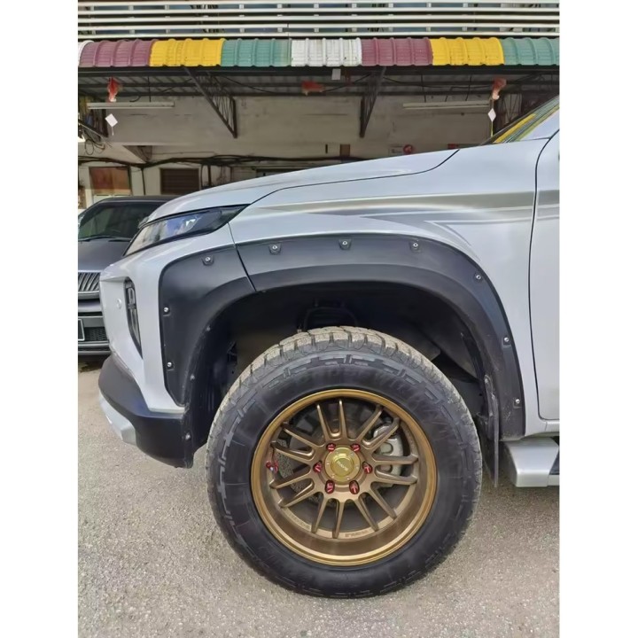 Poszerzenia błotników do L200 MR | Szekla4x4, Warszawa