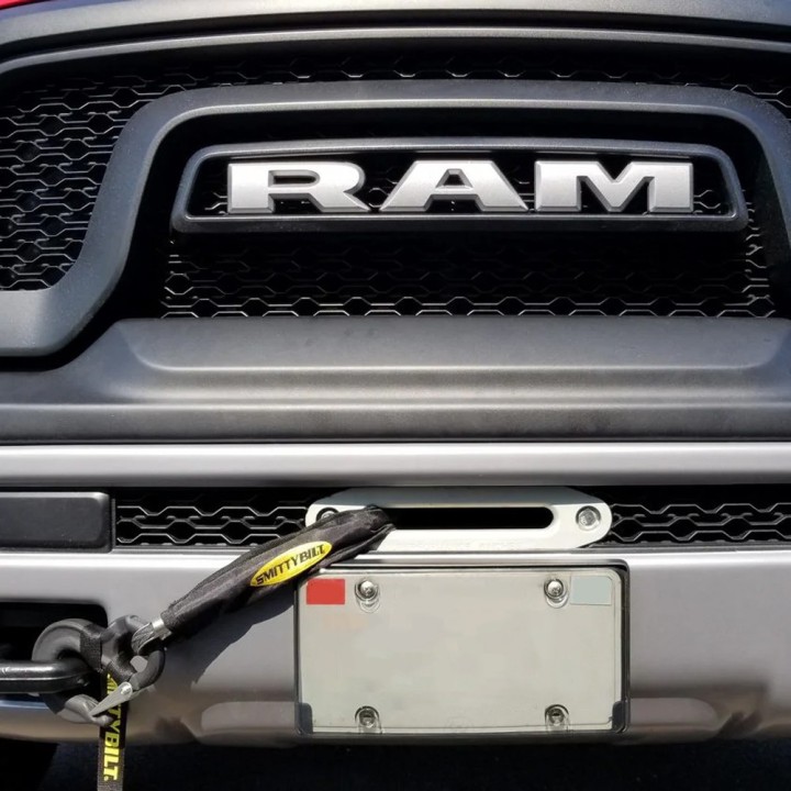 Winch mounting plate for the RAM 1500 Classic DS | Szekla4x4