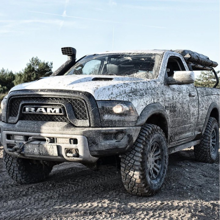 Winch mounting plate for the RAM 1500 Classic DS | Szekla4x4