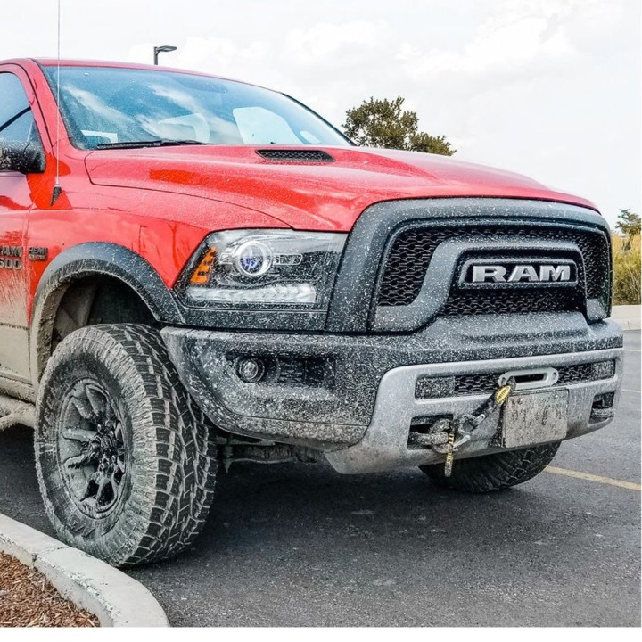 Winch mounting plate for the RAM 1500 Classic DS | Szekla4x4