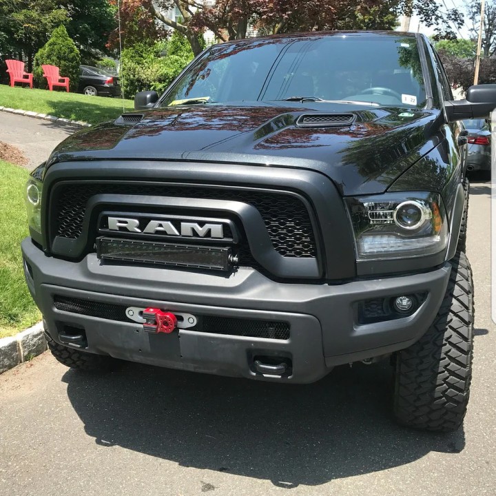 Winch mounting plate for the RAM 1500 Classic DS | Szekla4x4