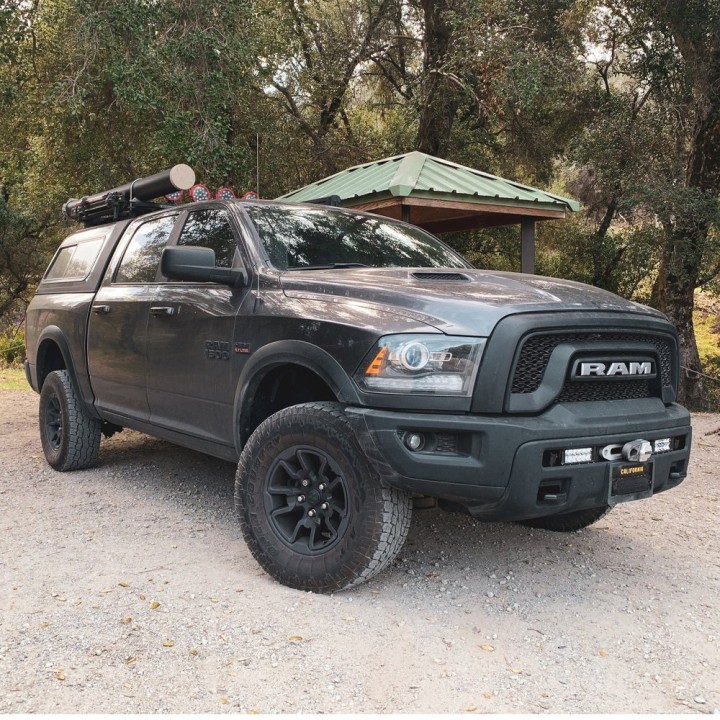 Winch mounting plate for the RAM 1500 Classic DS | Szekla4x4