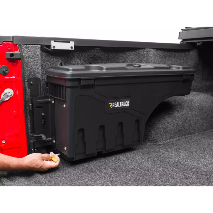 Driver side Schowek for the bed po stronie REALTRUCK