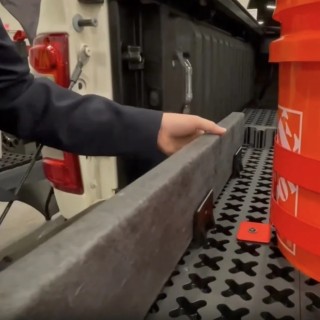 System mocowania przegrody do auta terenowego | Szekla4x4